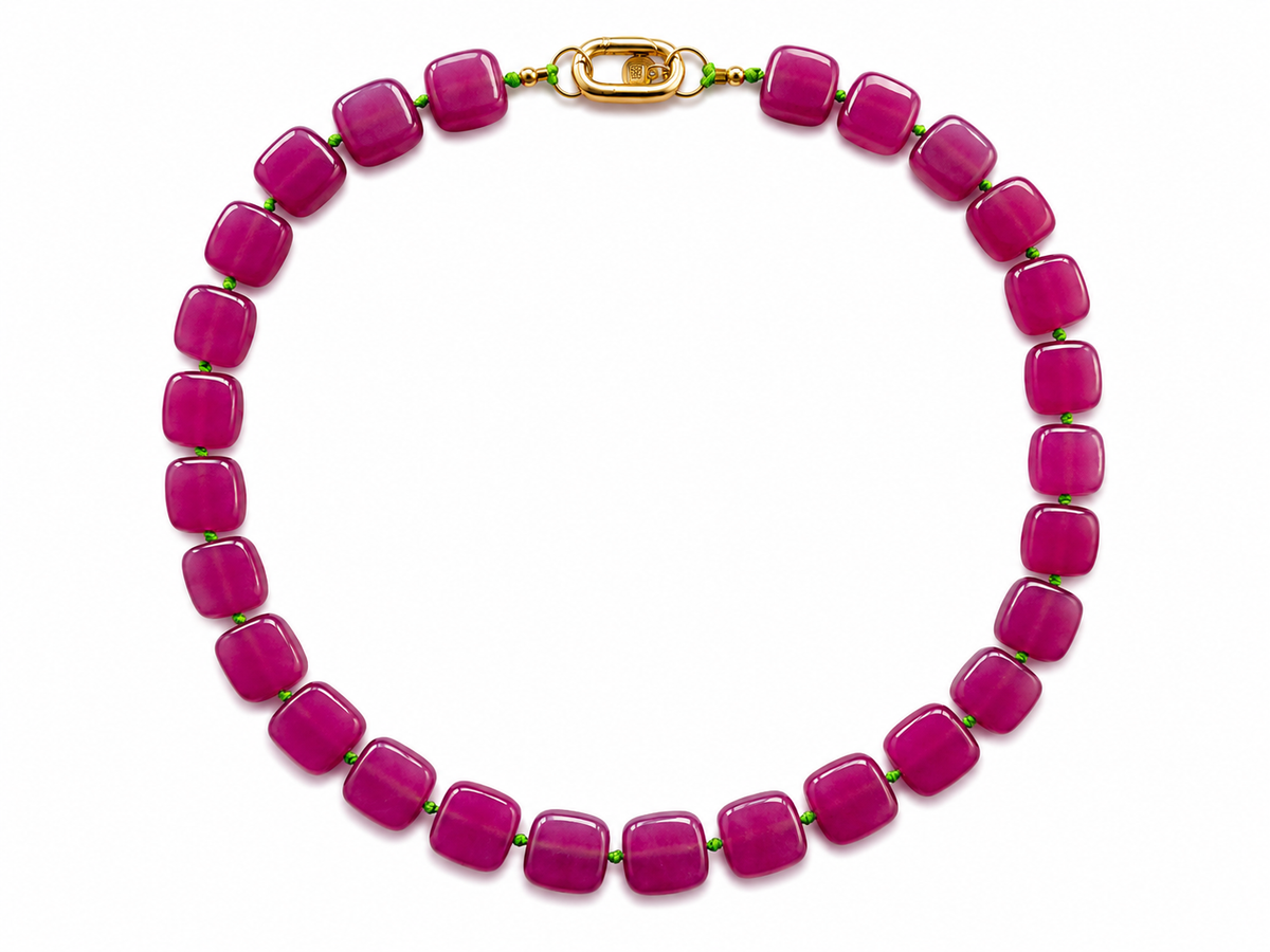 Collar Arun — Cuadrado rosa chicle y cordón verde flúor