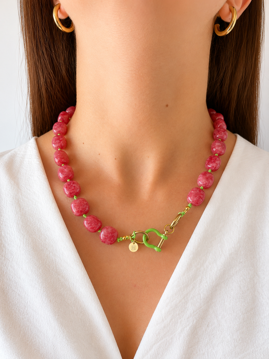 Collar Arun — rosa cuadrado y amarillo fluor