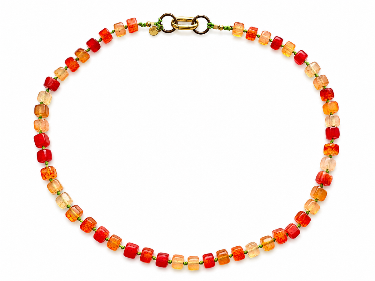 Collar Arun — Naranja y cordón encerado verde flúor.