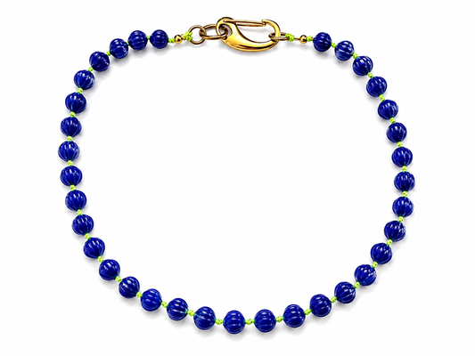 Collar Arun - Azul eléctrico y cordón encerado lima.