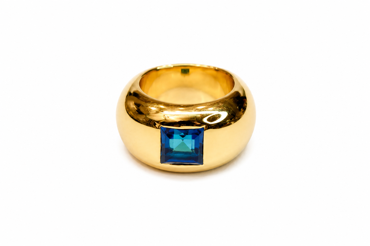 Anillo Square solitaire
