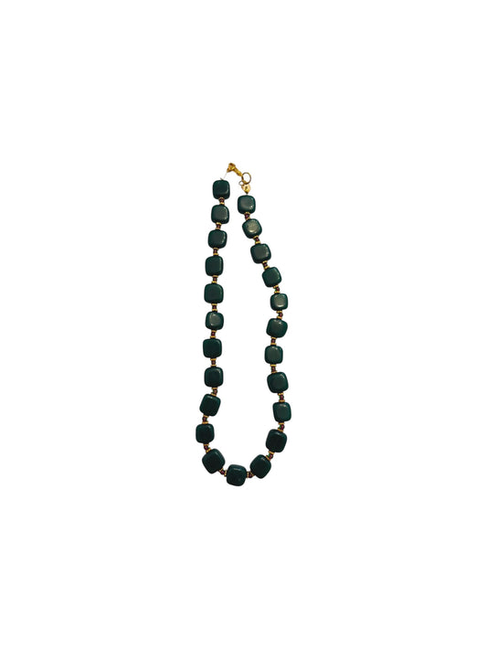 Collar Arun — Verde Oscuro y Granate